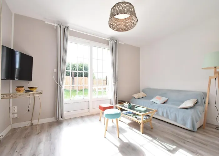 In Near Normandy Coast Cosqueville