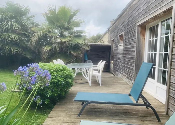 In Near Normandy Coast * Cosqueville